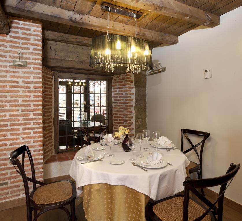 Hosteria Del Mudejar Avila Velayos Exteriör bild